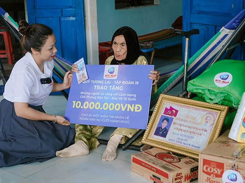 Hình ảnh các trò chơi đa dạng của kv999 như cá cược thể thao, sòng bạc, máy đánh bạc